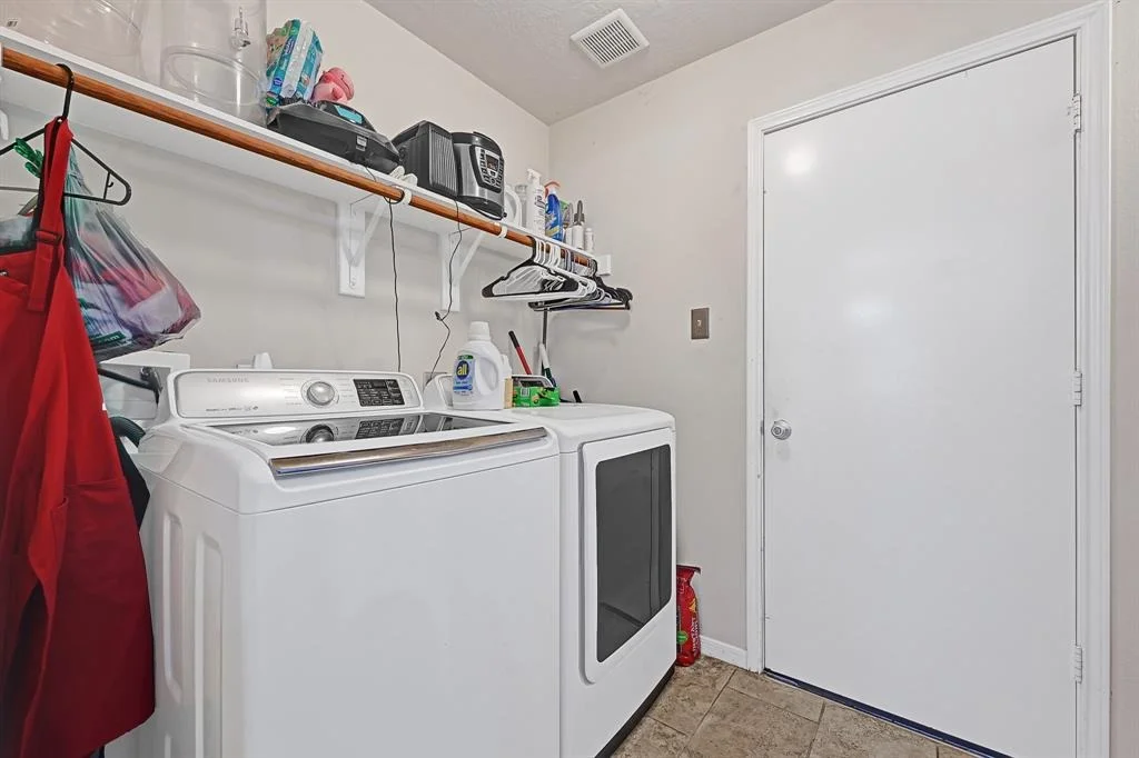 Photo of 18123 Redoak Manor Lane