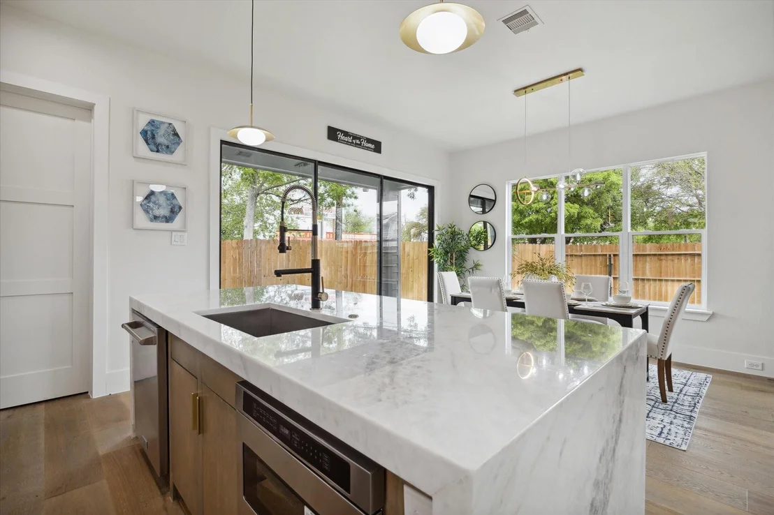 Photo of 1202 Gustav Street
