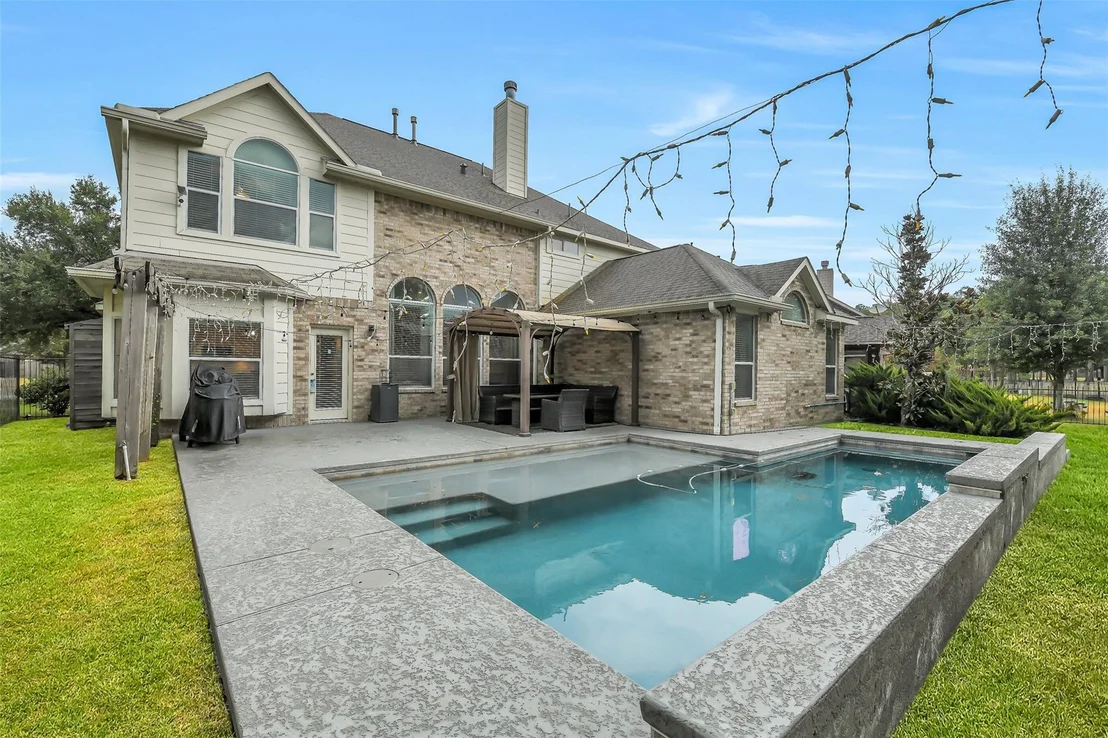 Photo of 30214 Vinebriar Drive