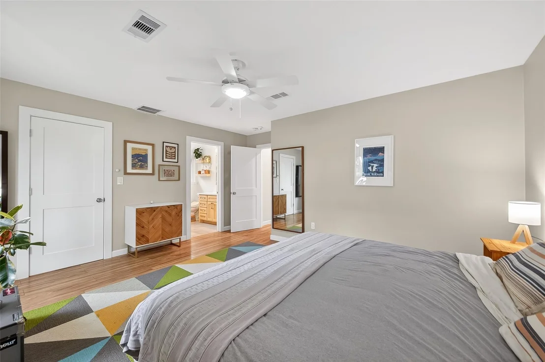 Photo of 5715 Claridge Drive