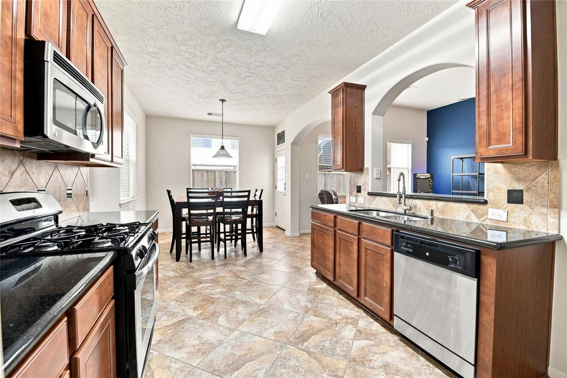Photo of 4601 Meadow Way Drive