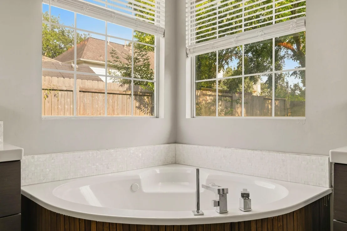 Photo of 1211 Lamplight Trail Drive
