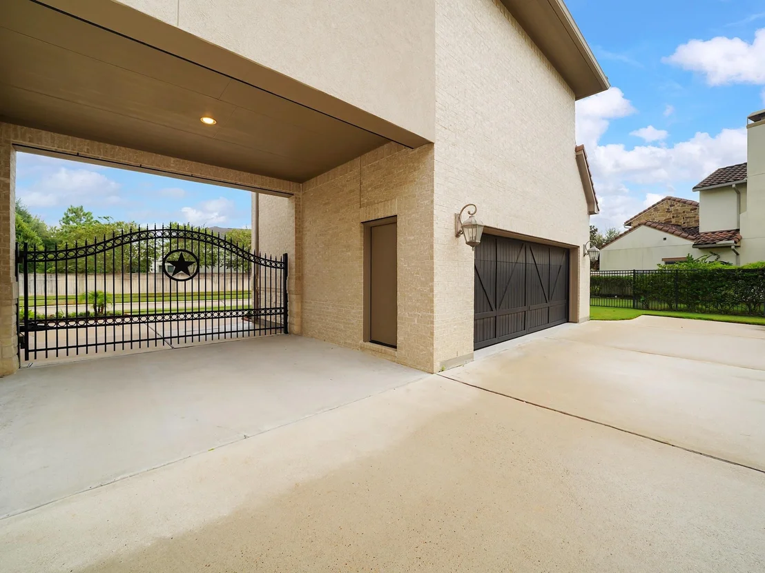 Photo of 5506 Fleming Rock Lane