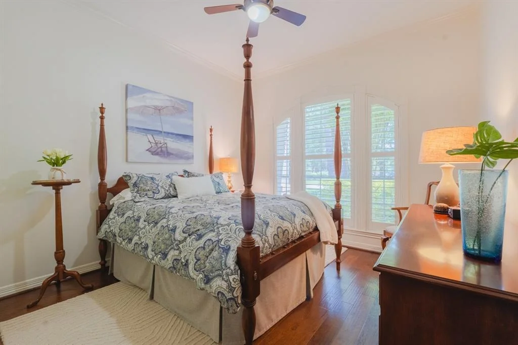 Photo of 34 S Taylor Point Drive