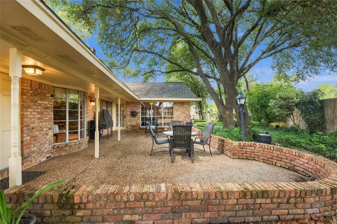 Photo of 203 Ballantrae Lane