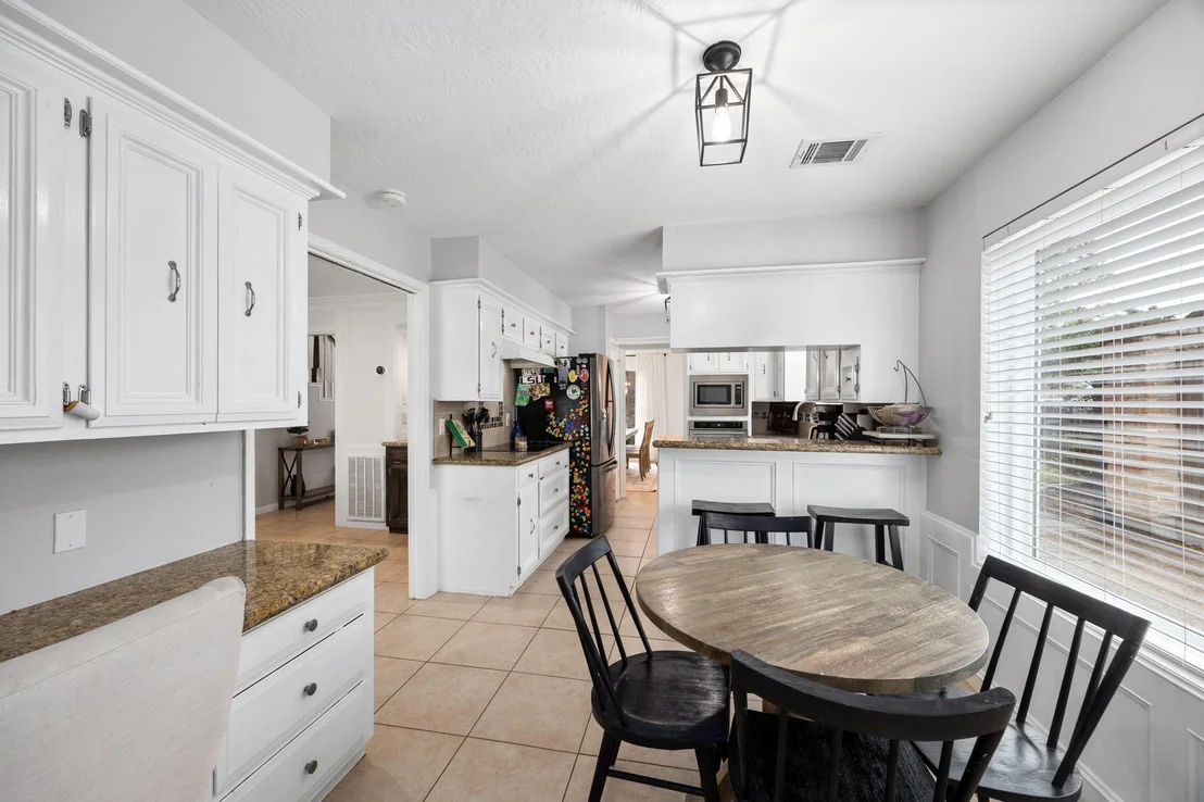 Photo of 9123 Herts Road