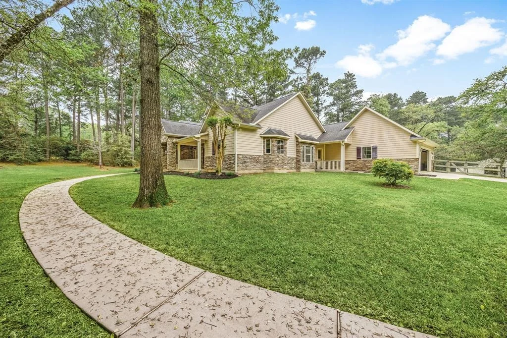 Photo of 10505 Crown Ranch Boulevard