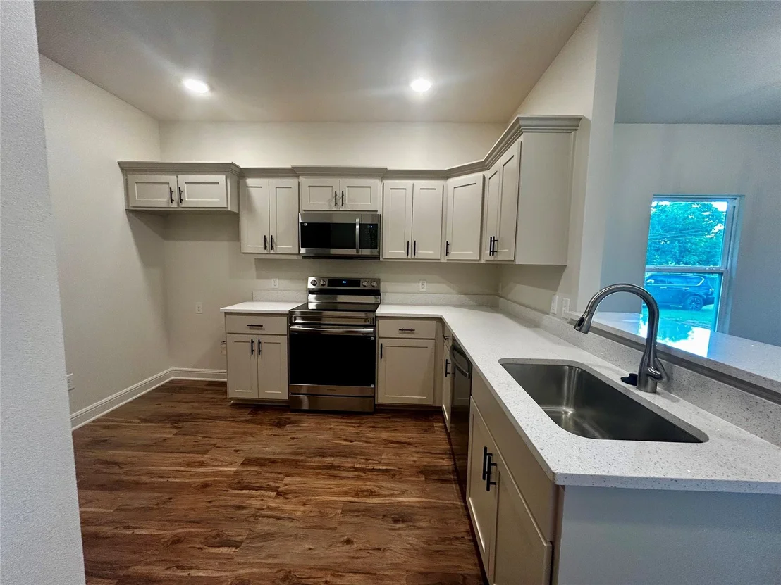 Photo of 203 E Fleming