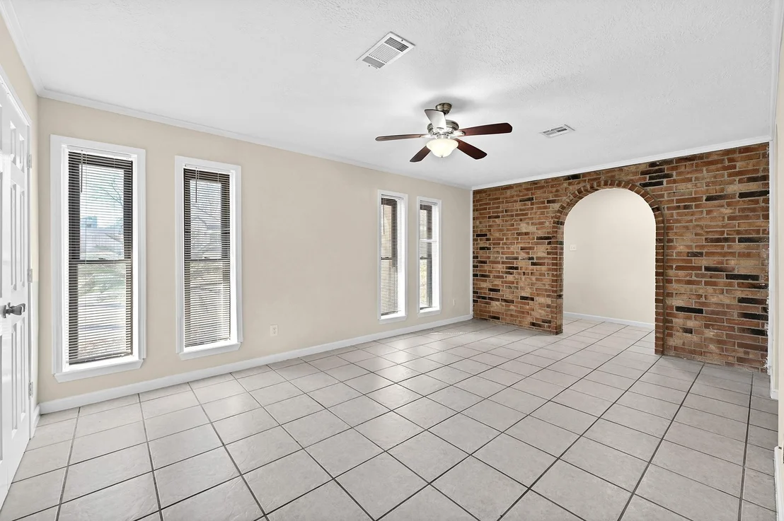 Photo of 25726 Glen Loch Drive