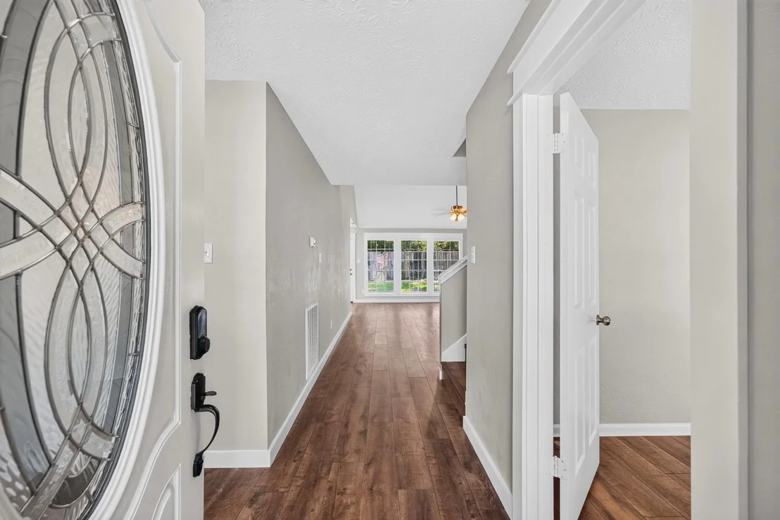 Photo of 2218 Pincher Creek Drive
