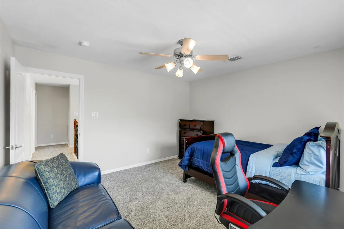 Photo of 14906 Windsor Manor