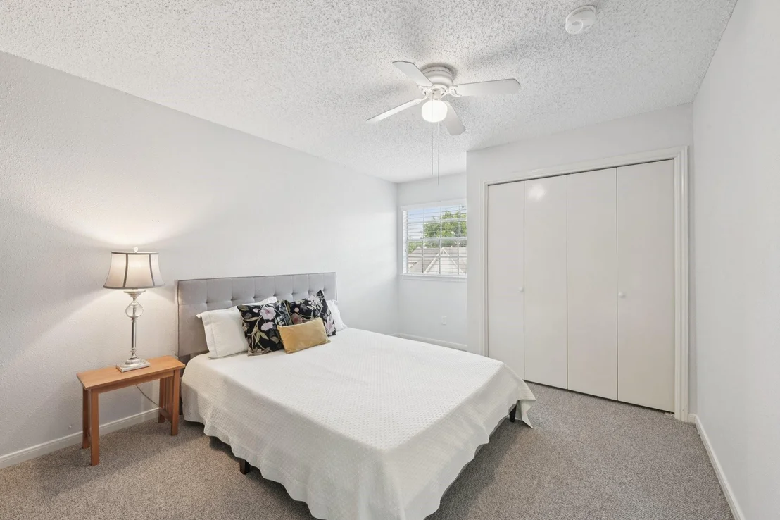 Photo of 3218 Knoll West Drive