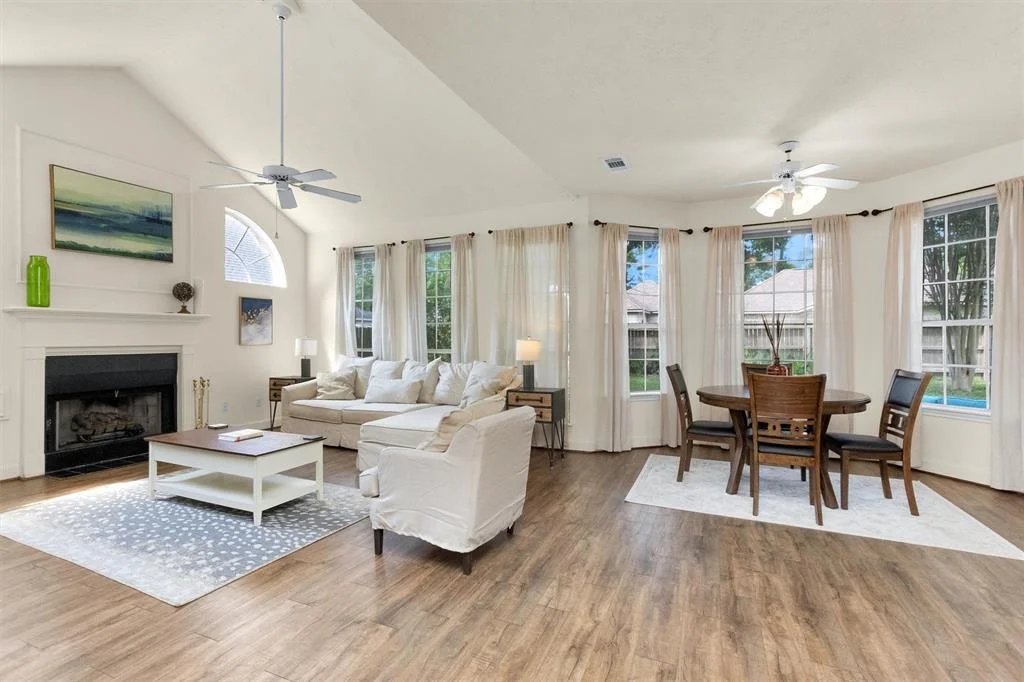 Photo of 24707 Gilbough Drive