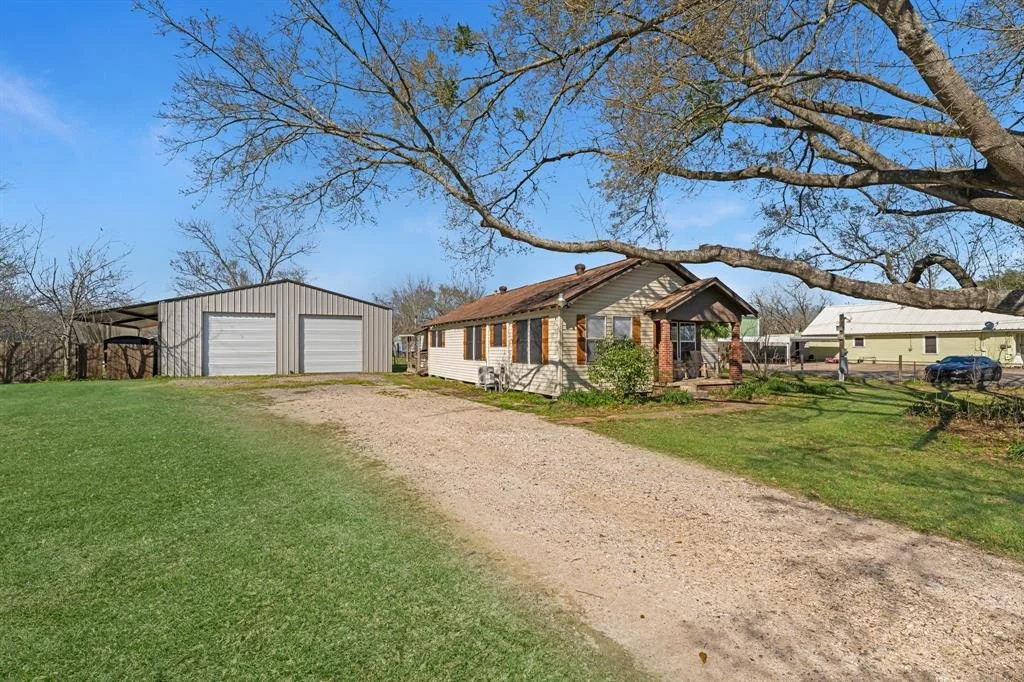 Photo of 716 Jones Road