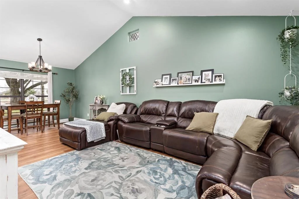 Photo of 12802 Bergeron Drive