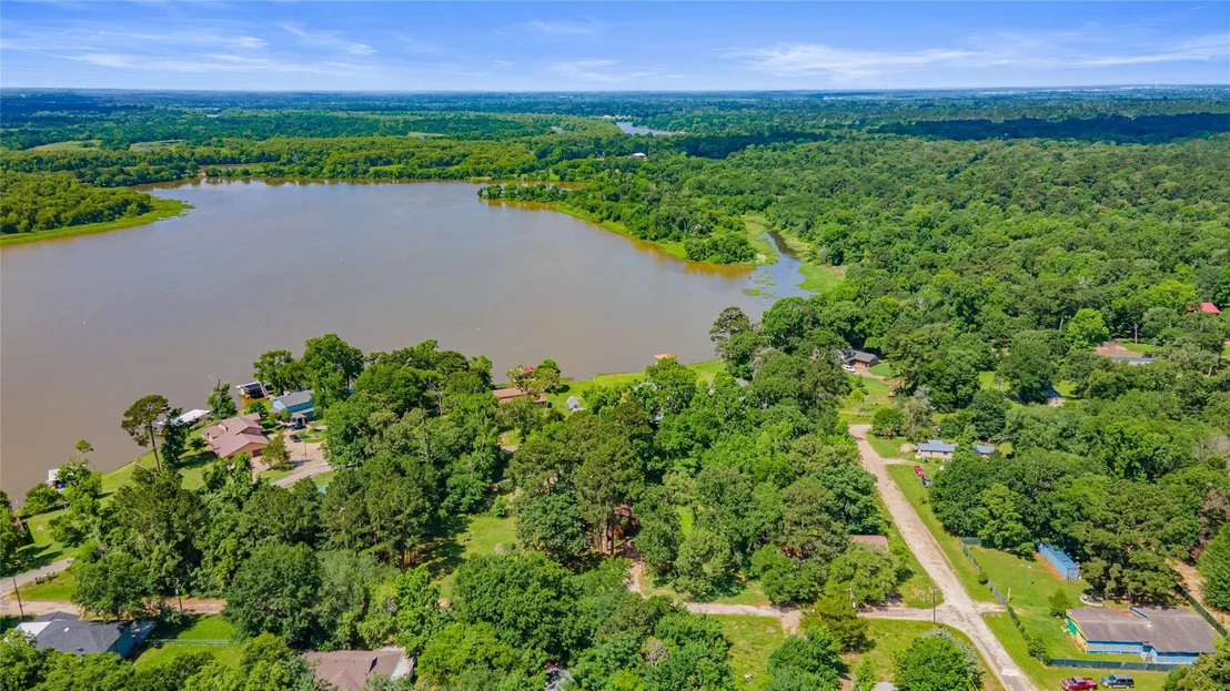 Photo of 155 Meadow Lake Drive