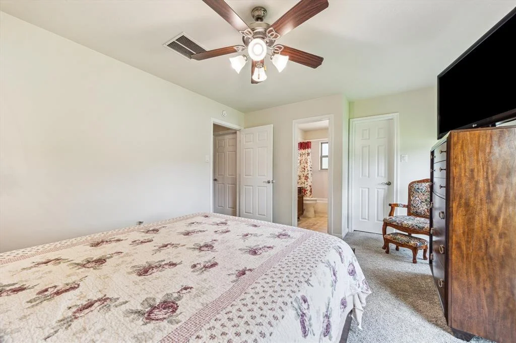 Photo of 6802 Davy Crockett Drive