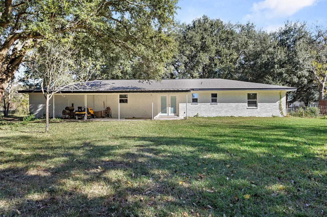 Photo of 1526 Campbell Road