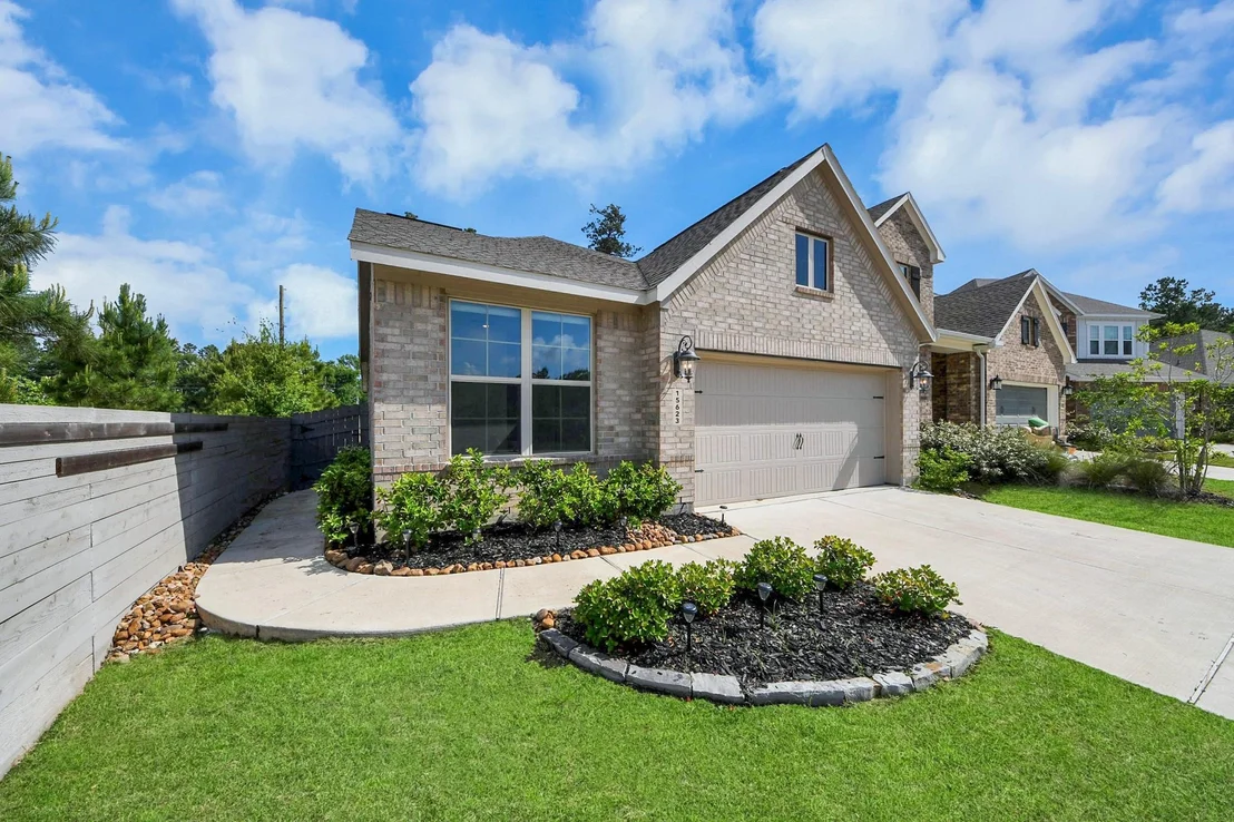 Photo of 15623 Red Panda Road
