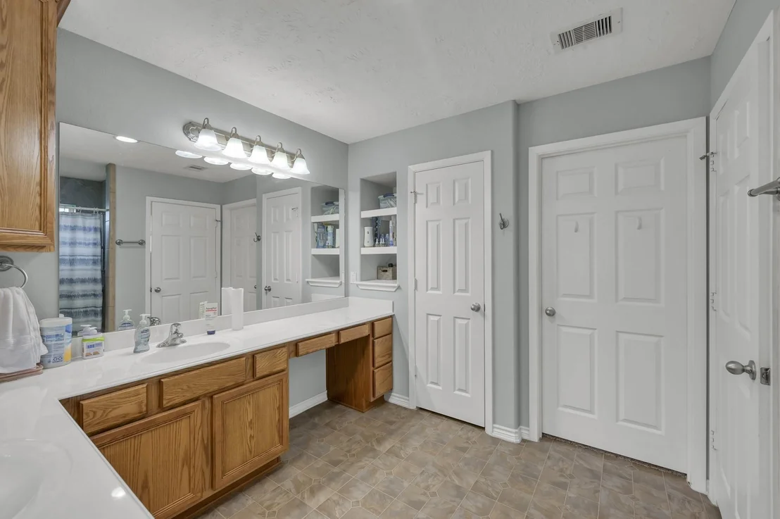 Photo of 327 Cape Conroe Drive