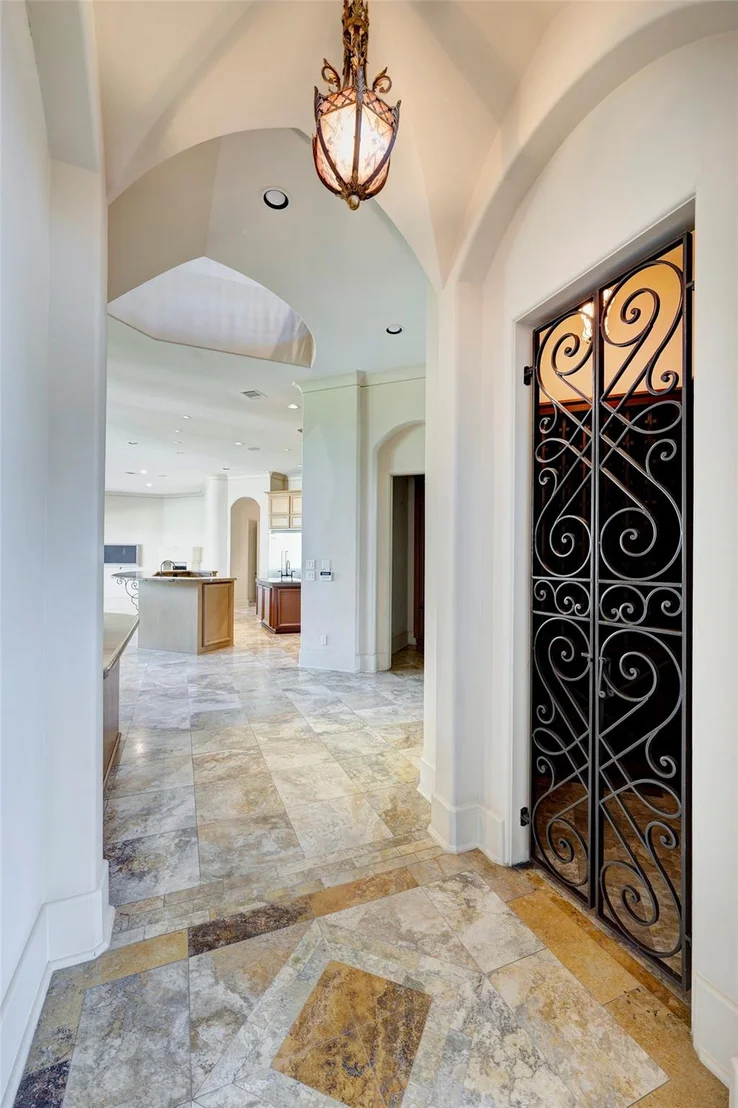 Photo of 710 Pinehaven Drive
