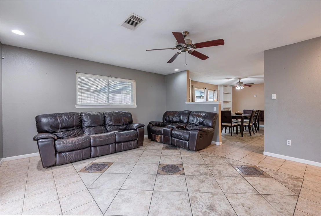 Photo of 4908 Holly Park Drive