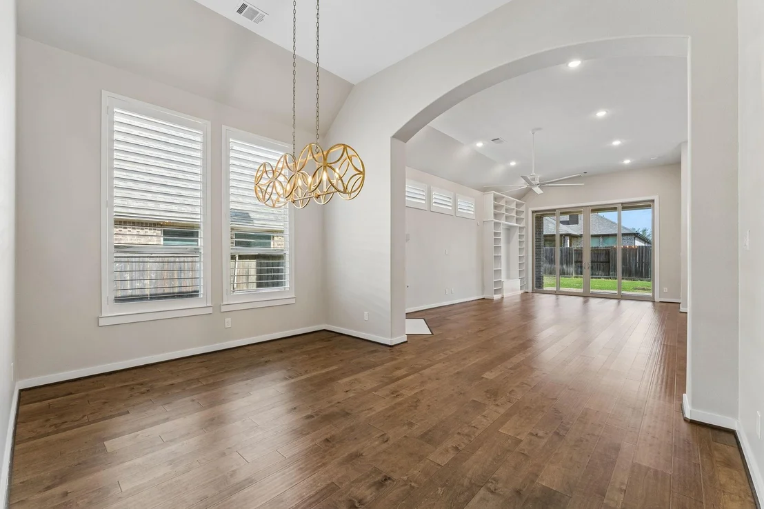 Photo of 30410 Myrtle Oak Drive