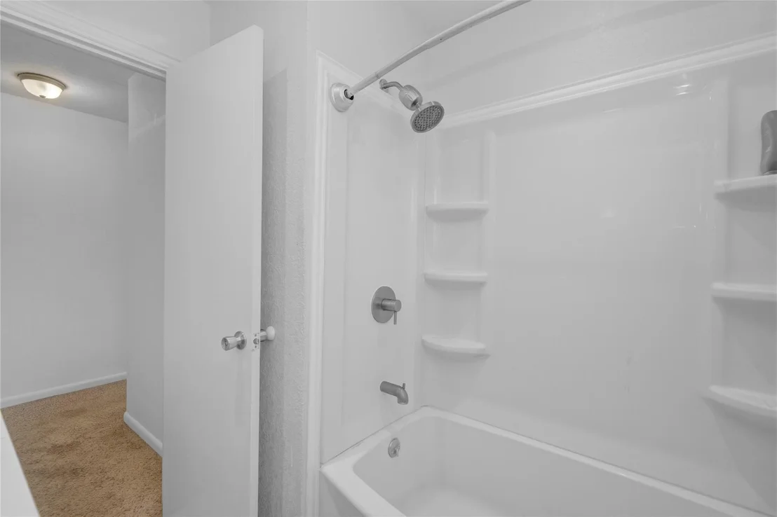 Photo of 1618 W 10th Street