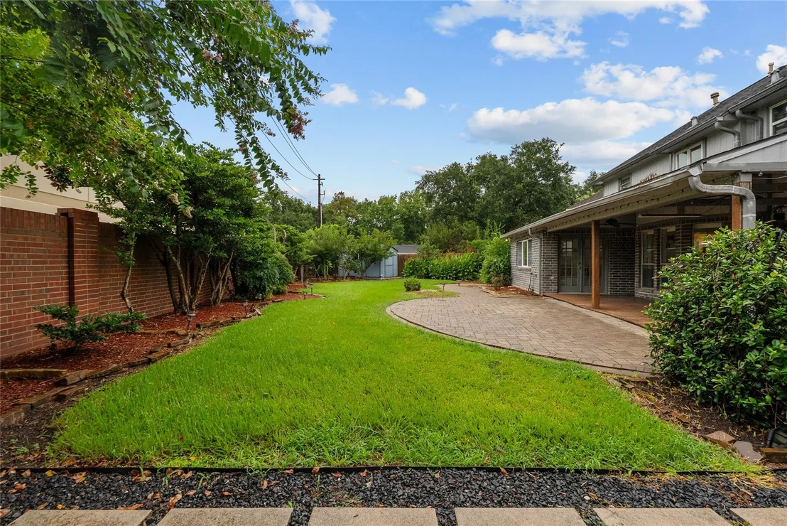 Photo of 1102 Juniper Canyon Lane