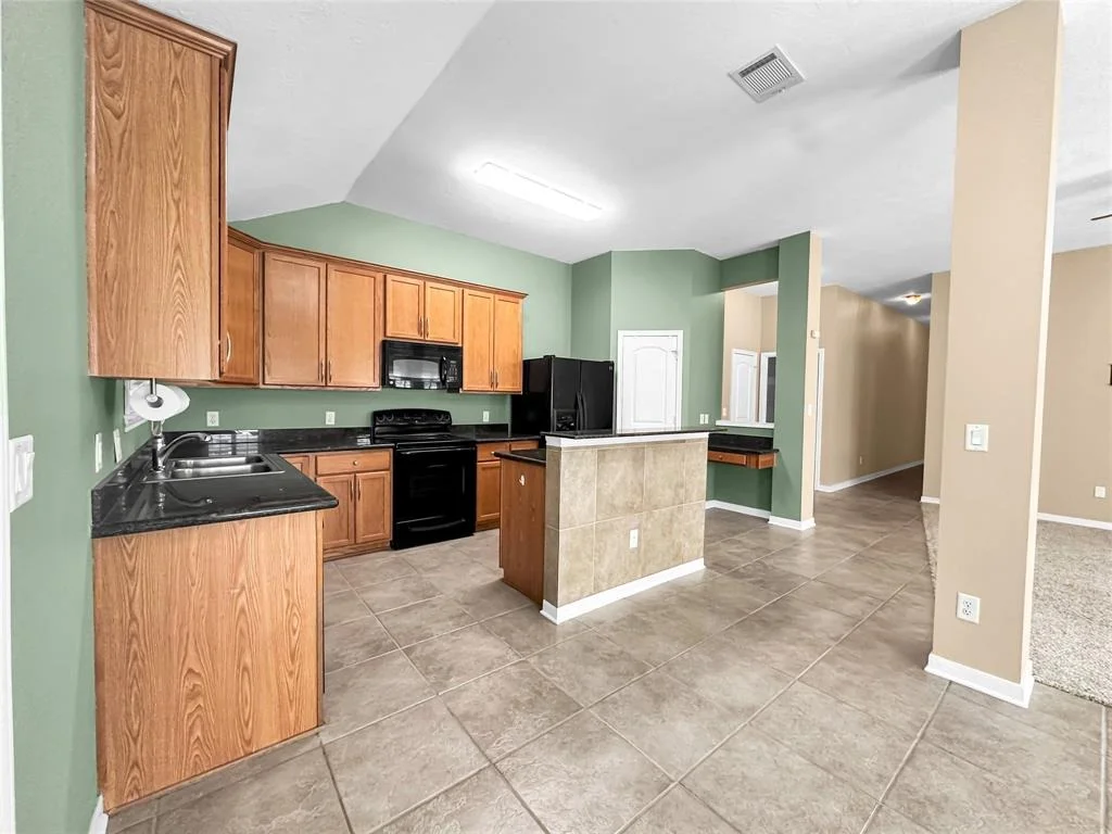 Photo of 191 Golfview Drive N