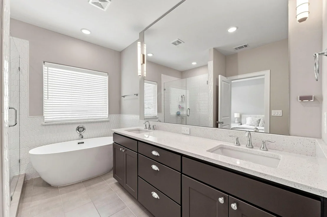 Photo of 6020 T C Jester Boulevard