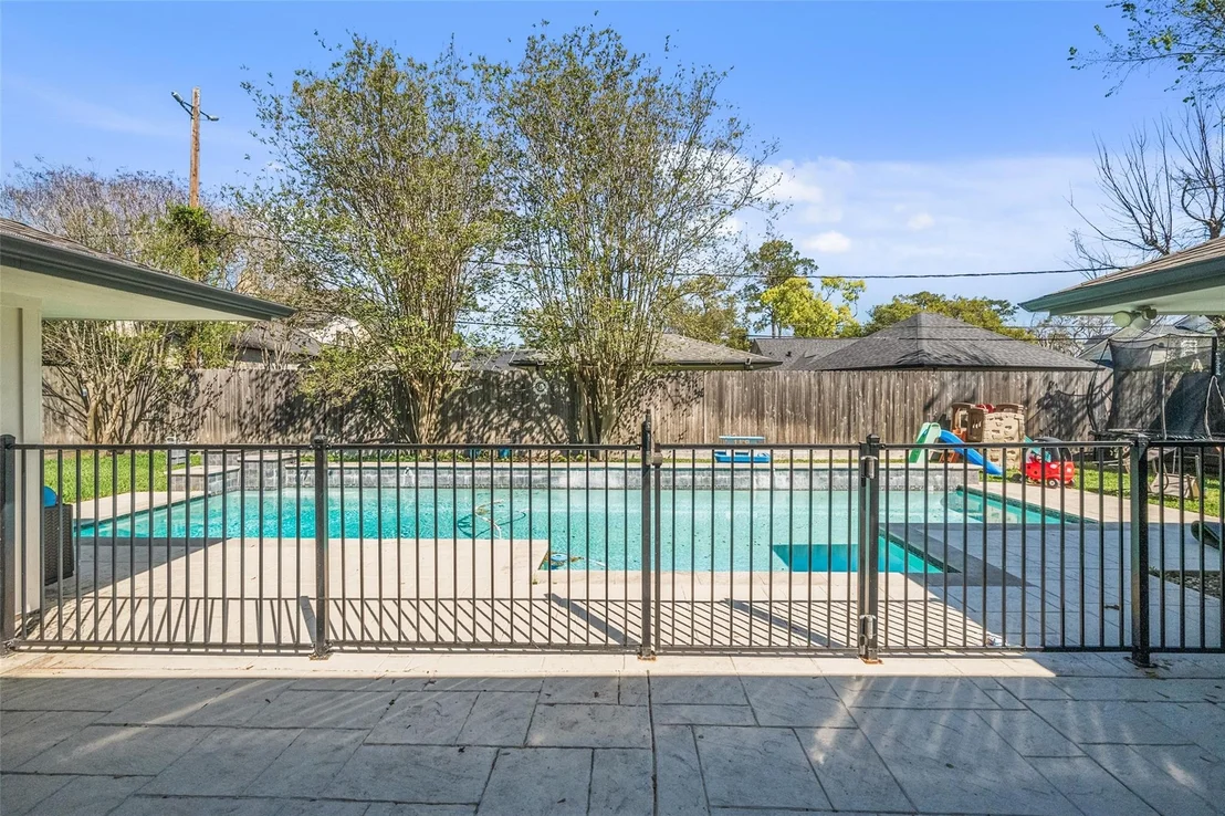 Photo of 8710 Burkhart Road