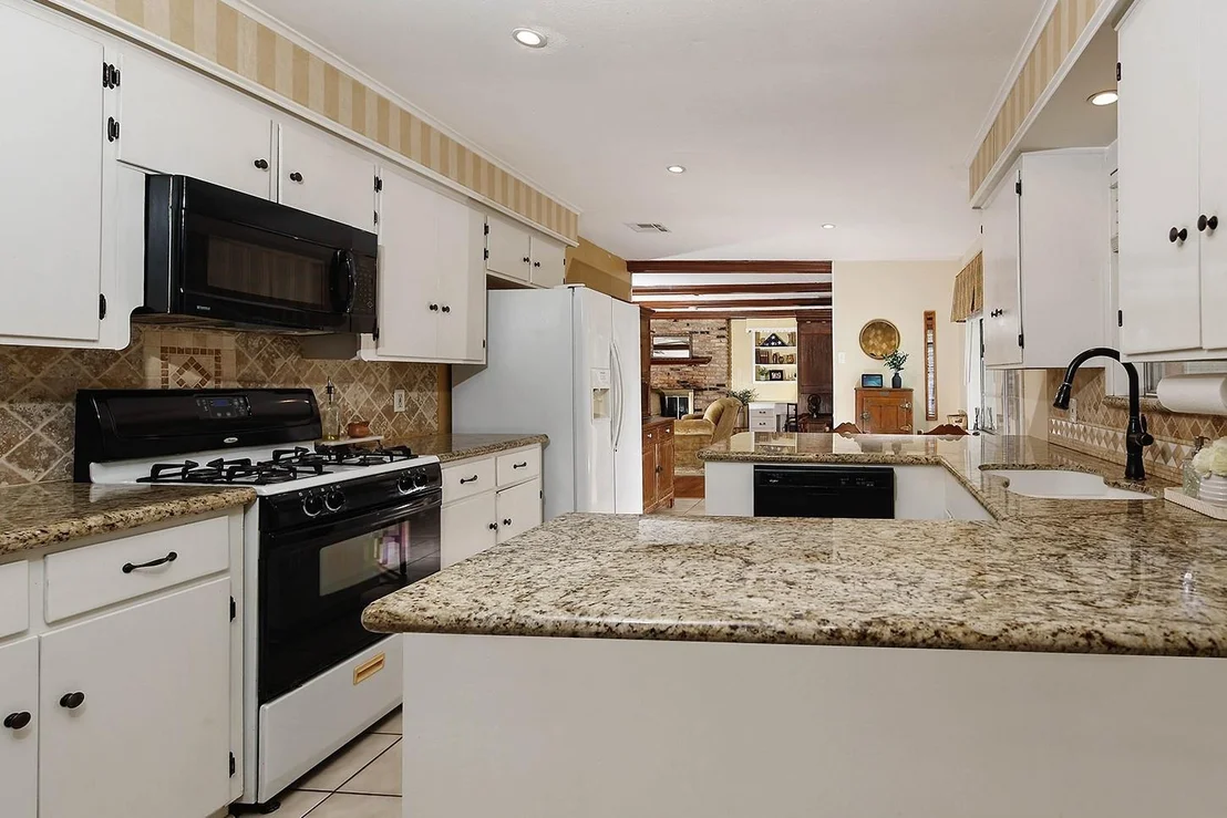 Photo of 2403 Micliff