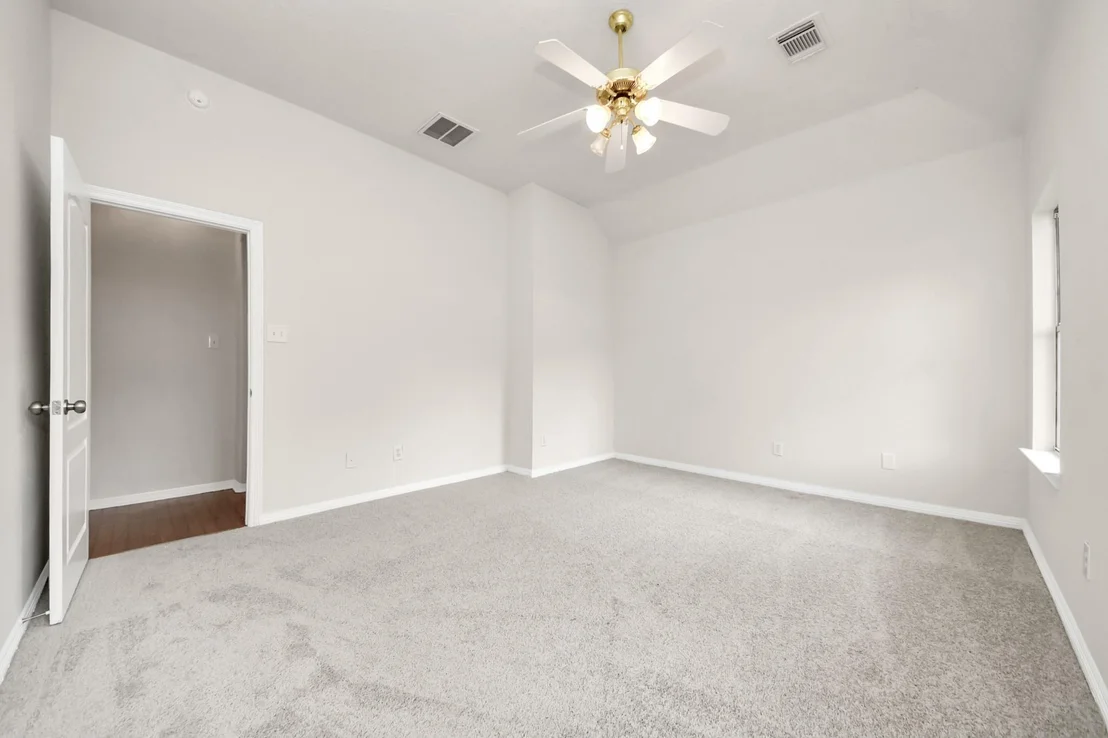 Photo of 5327 Rivergate Drive