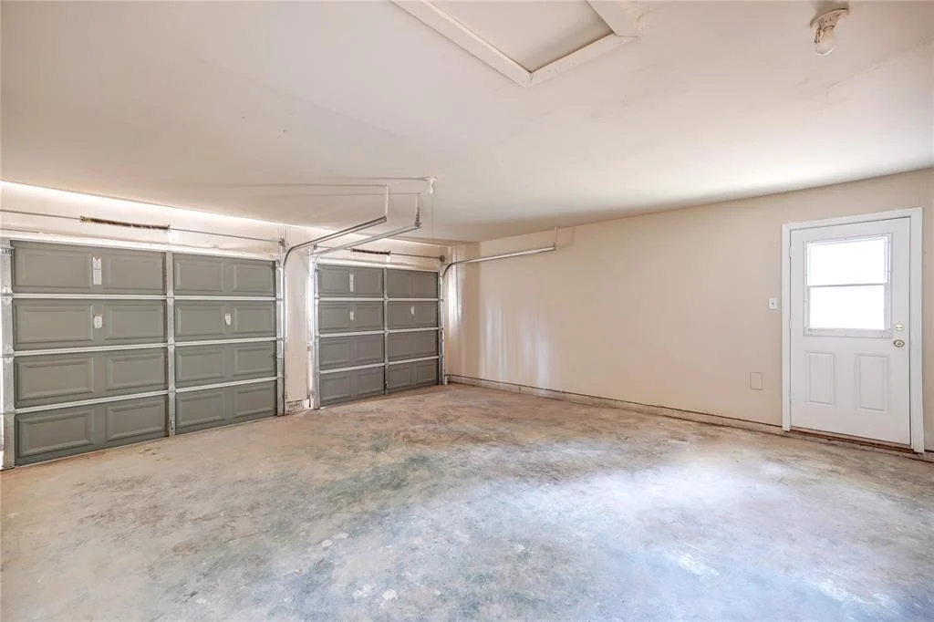 Photo of 306 Hollywood Drive
