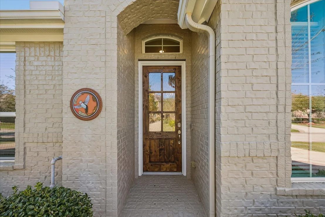 Photo of 15 Overland Heath Drive