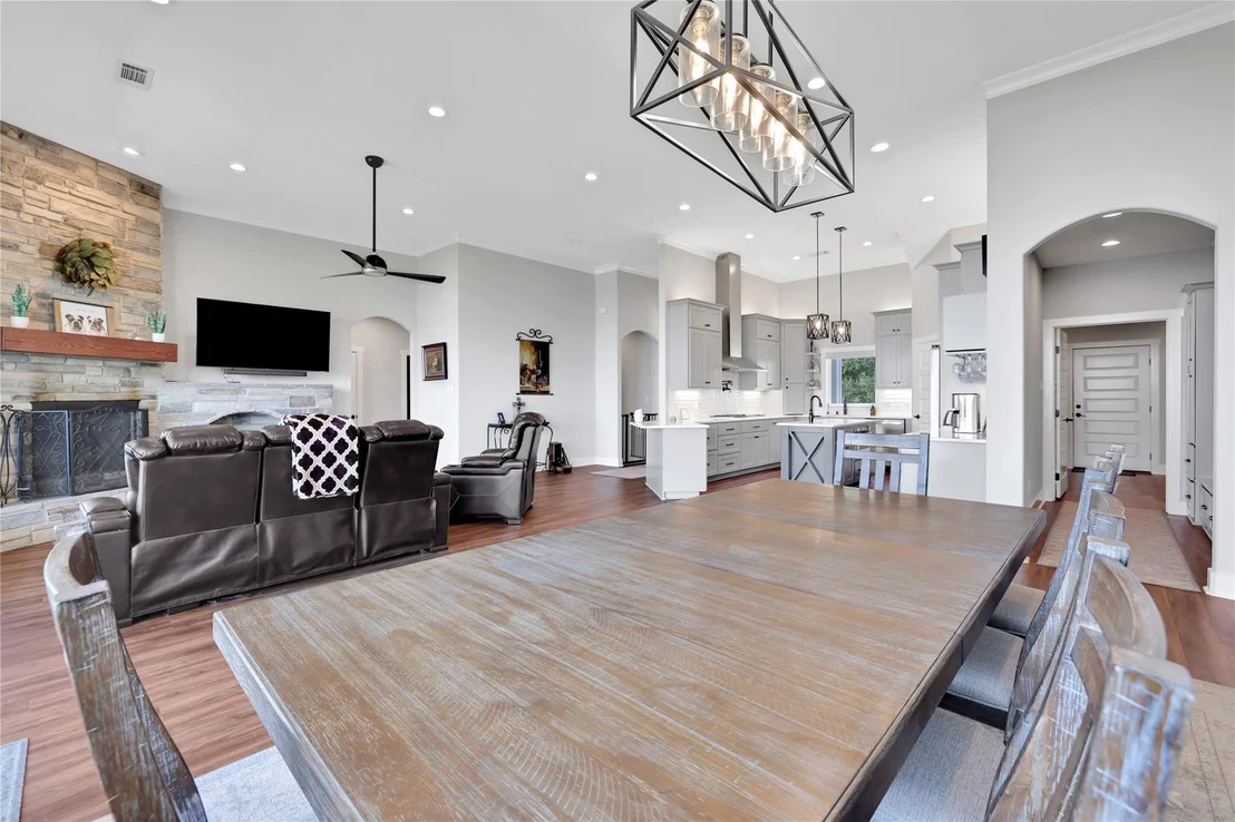 Photo of 230 Legacy Boulevard