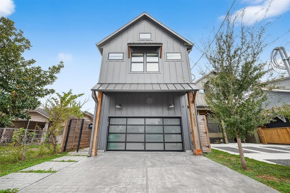 Photo of 3323 Cornell Street