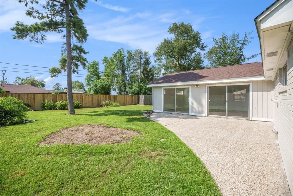 Photo of 223 Pin Oak Drive
