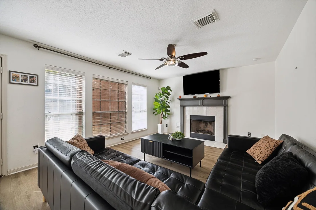 Photo of 25619 Oakridge Forest Lane