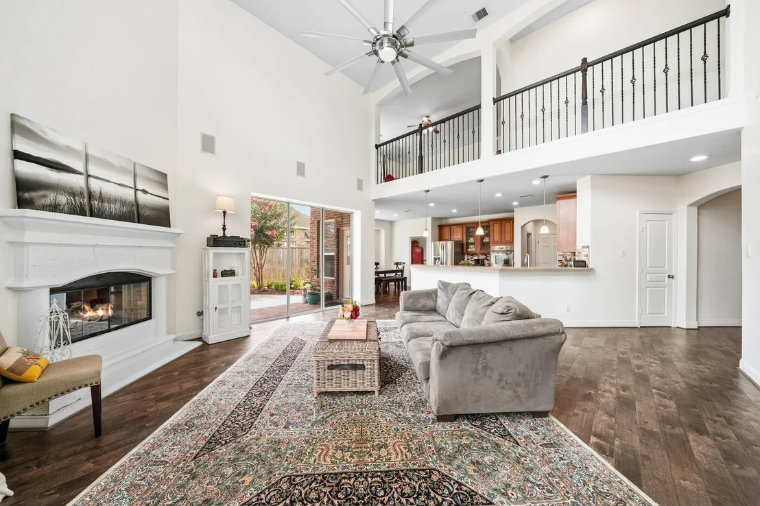 Photo of 17610 Strackfield Lane