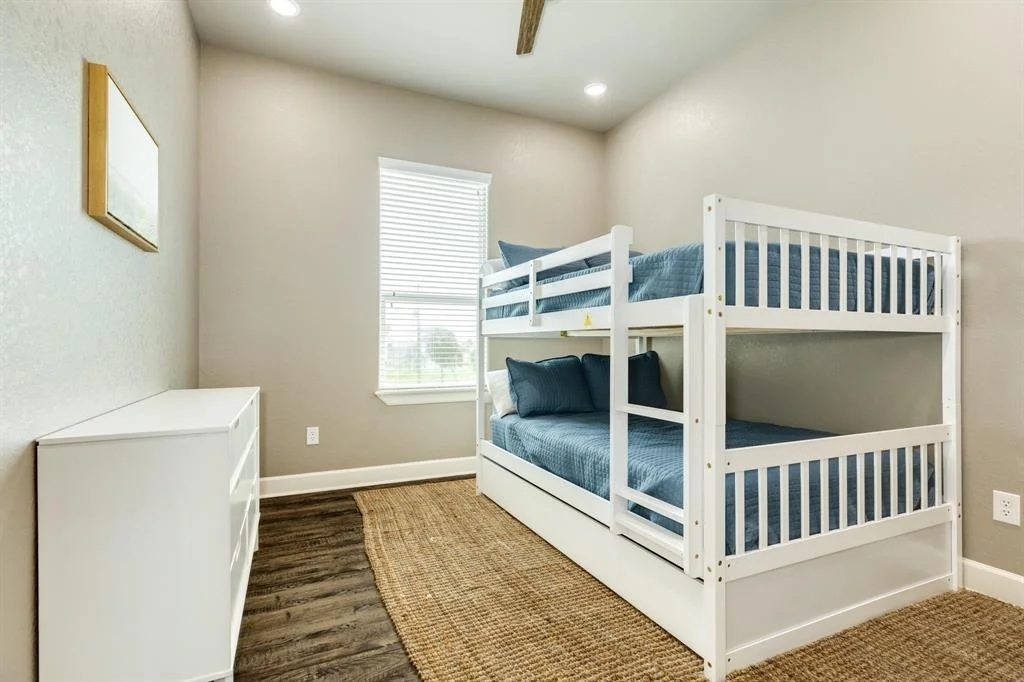 Photo of 4820 Bluewater
