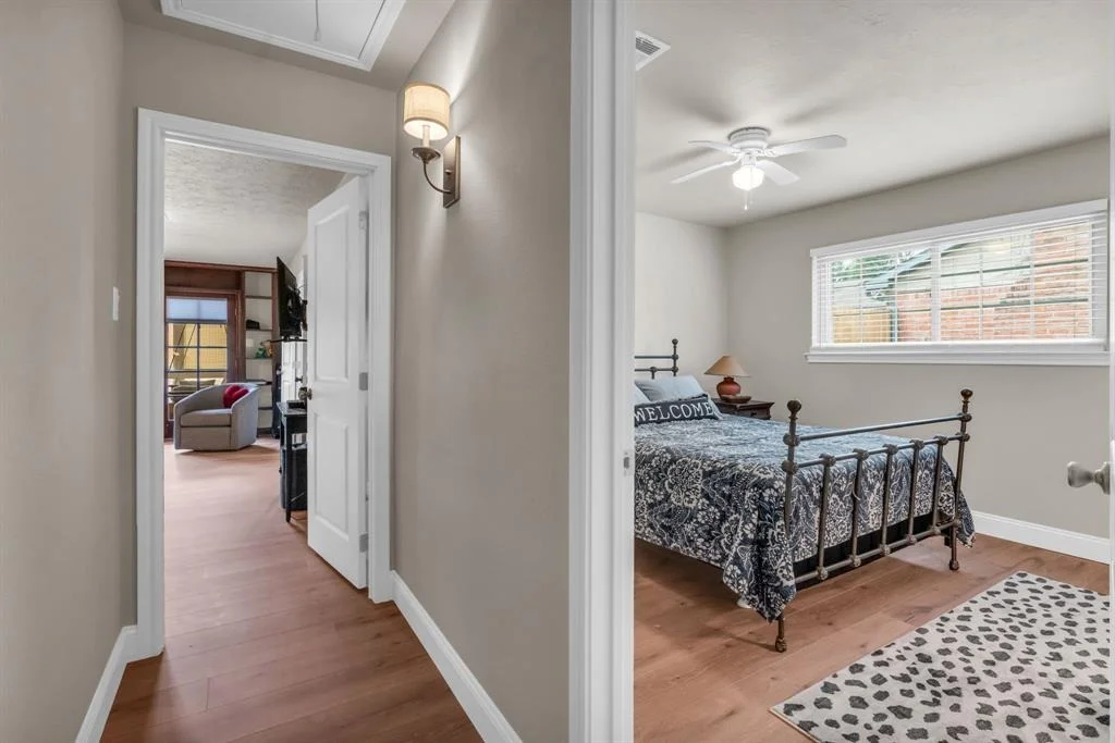 Photo of 302 Shady Glen Lane