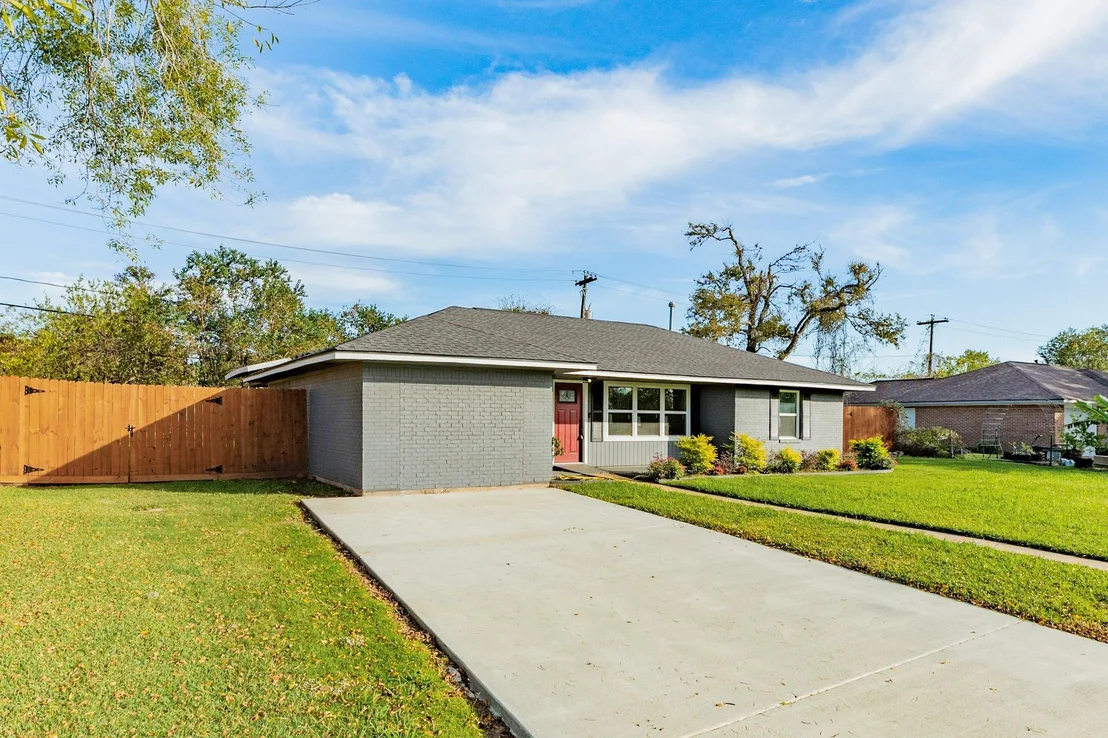 Photo of 232 Birch Street