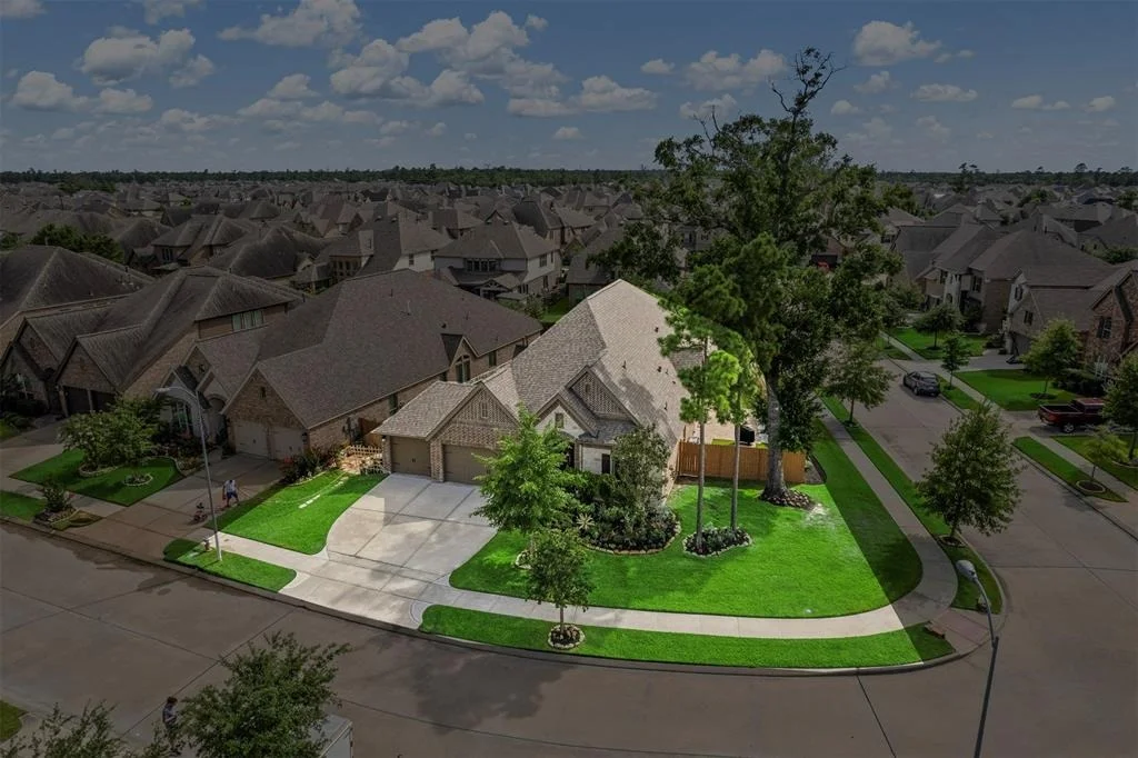 Photo of 27963 Emory Cove Drive