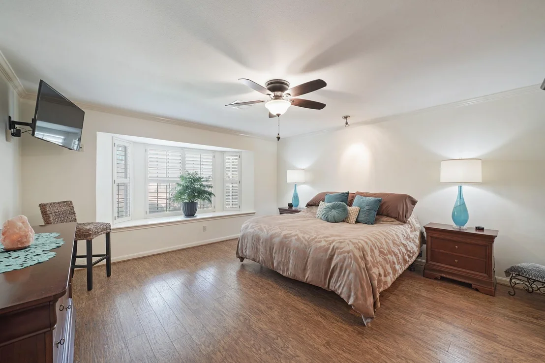Photo of 5815 Queensgate Drive