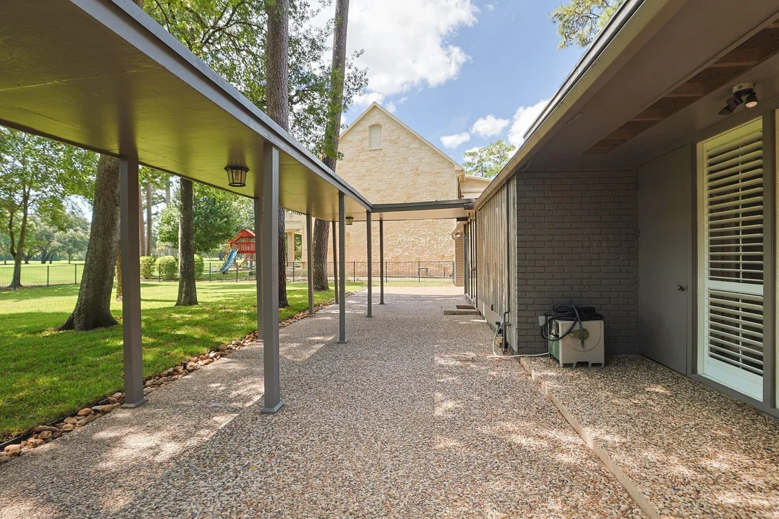 Photo of 6003 Bermuda Dunes Drive
