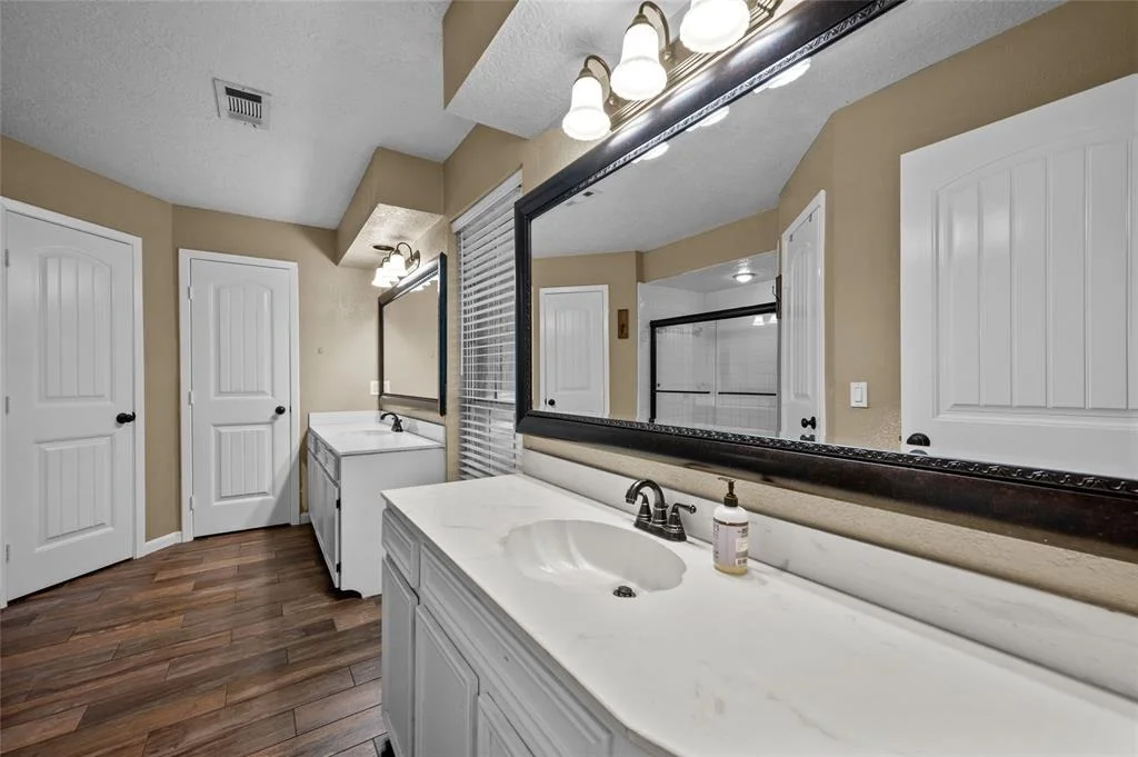 Photo of 4702 Gulfway Drive