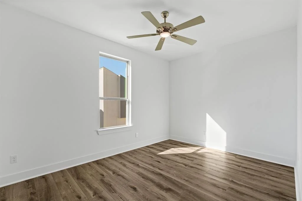 Photo of 5615 Savyon Drive