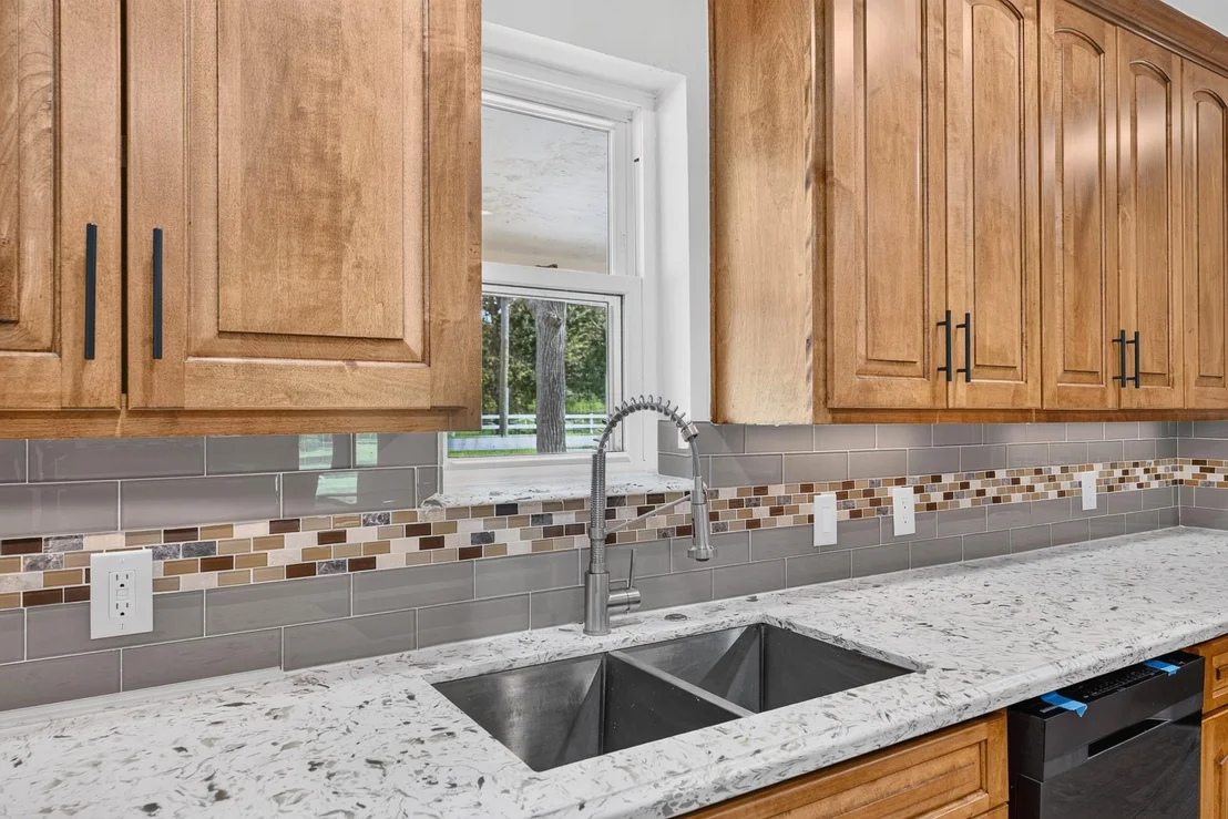 Photo of 1718 County Road 401